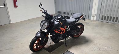 KTM 125 Duke 2023
