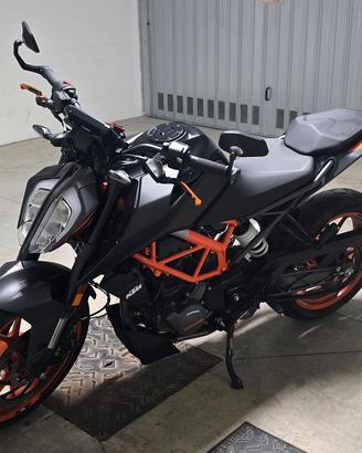 KTM 125 Duke 2023