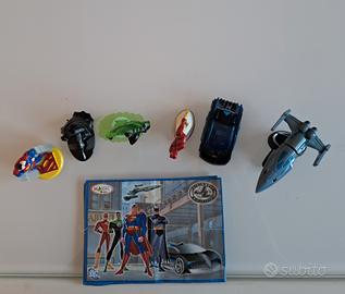 KINDER SORPRESA  JUSTICE LEAGUE 2009 + 6 CARTINE 