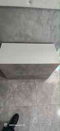 letto a cpntenitore in pelle bianco +comò+comodini