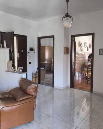Appartamento di 100 m² con 4 locali e box auto a C