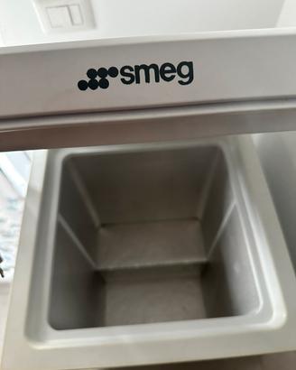 Congelatore a pozzetto Smeg