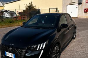 Peugeot 208 (2022)  1.2 puretech  130 cv EAT8