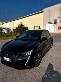 Peugeot 208 (2022)  1.2 puretech  130 cv EAT8