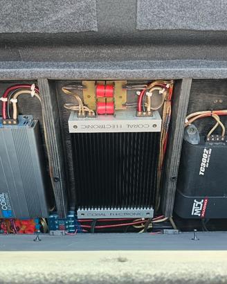amplificatore auto 