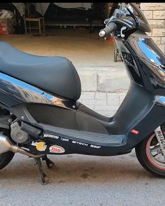 Aprilia Leonardo 150