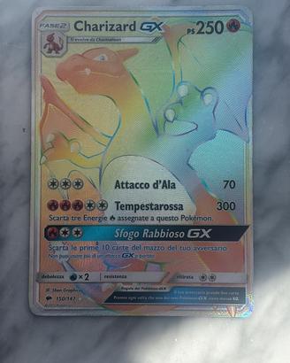 Charizard GX —> carta pokemon