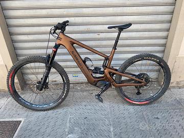 Santa Cruz bullit tg. XL