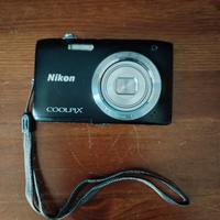 macchina fotografica Nikon colpix