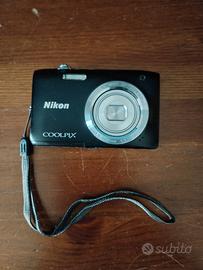 macchina fotografica Nikon colpix