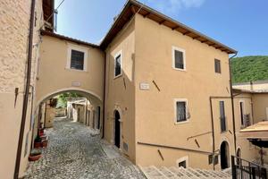 Casa Indipendente Caporciano [GRE483VRG]