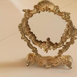 specchio da tavolo con cornice regolabile