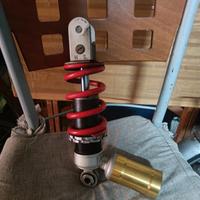 Ammortizzatore mono per moto