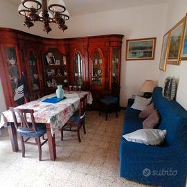 Via leopardi trivano, 63.000