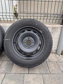 Cerchi in ferro ford fiesta 6