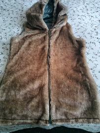 giubbotto smanicato con pelliccia interna