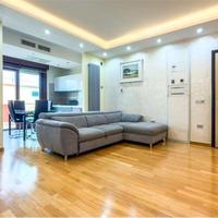 Elegante quadrilocale con posto auto