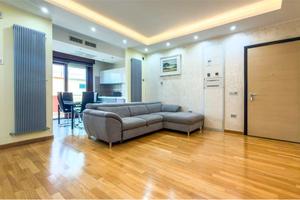 Elegante quadrilocale con posto auto