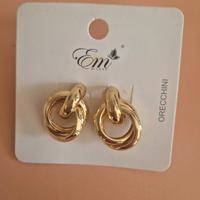 orecchini nuovi mai messi 