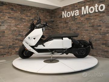 Bmw CE 04 ABS MY22