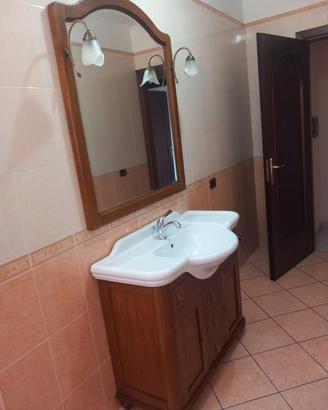 mobile bagno in arte povera 