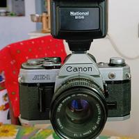Canon AE1 con obiettivi e accessori 