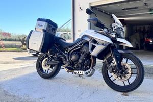 Triumph Tiger 800 XRX