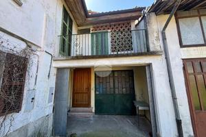 CASA SEMINDIPENDENTE A SCURZOLENGO