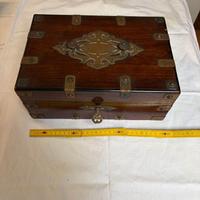 Scatola portagioie in legno