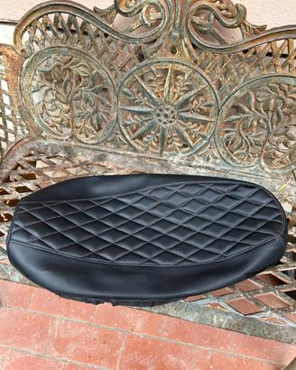 Rivestimento sella triumph