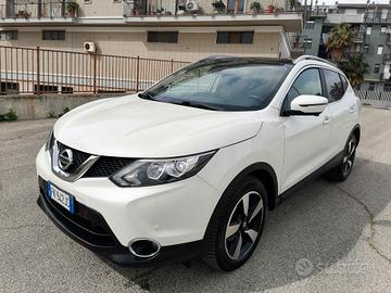 Nissan Qashqai 1.5 dCi TEKNA TETTO PANORAMICO 2017