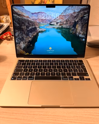 MacBook Air da 13,6” con chip Apple M2 Galassia