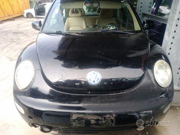 VOLKSWAGEN NewBeetle- 2002