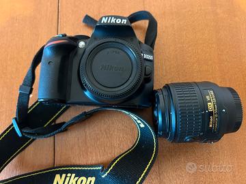 Nikon d3200 con obbiettivo 18/55 mm