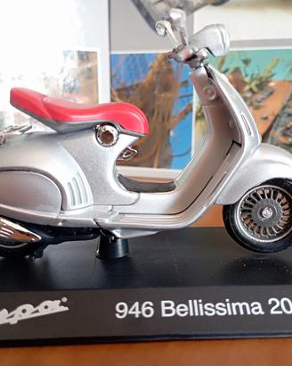 Scooter Vespa modellino 1:18