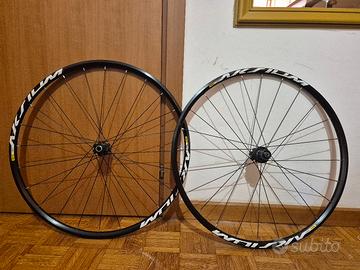 Mavic Aksium wheelset