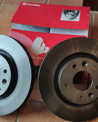 Disco freno art. 09.C545.11 per Qashqai e Renault