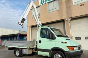 Camion/ Autocarro IVECO DAILY 35C9 - PAT B/ Fisso/