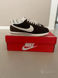 Nike Cortez marrone scuro NUOVE!