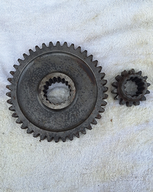 Ingranaggi presa di forza trattore OM