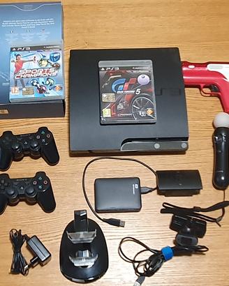 Playstation 3 con tanti accessori e  giochi.