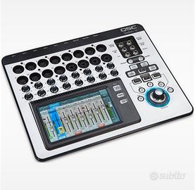 Mixer digitale QSC