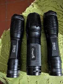 Nr 3 torce led Crazyfire e Gosuna incluse batterie