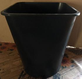 Vaso Quadrato 26x26xH31 - 15 litri