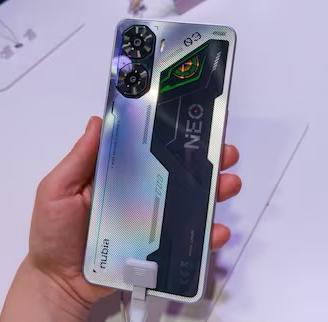 telefono nubia neo