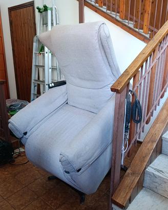 poltrona relax con alza persona