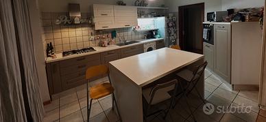 cucina lube completa di elettrodomestici