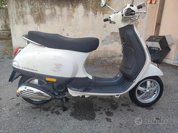 VESPA LX 50  4 T