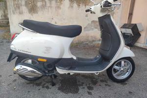 VESPA LX 50  4 T