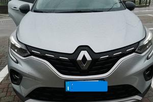 RENAULT CAPTUR FULL HYBRID E‑TECH

CAPTUR

